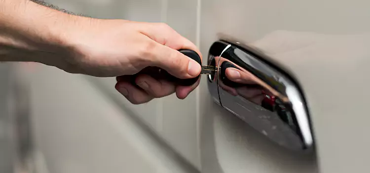 Why Choose Our Auto Locksmith Team in Cave Spring, VA?